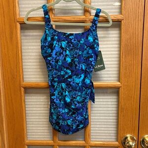 L.L. Bean Shaping 1 Piece Floral Swimsuit w Frt Skirt